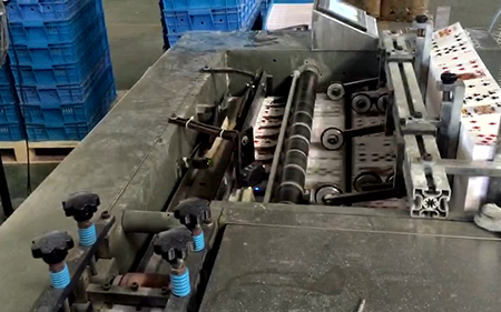 扑克牌生产线视频